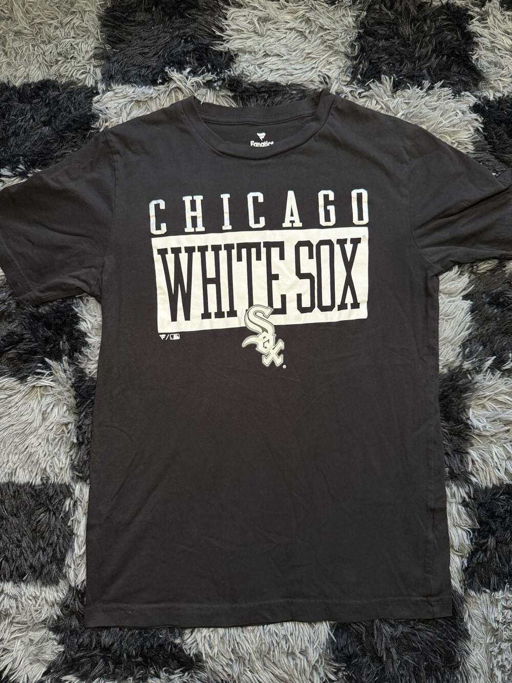 Fanatics Chicago White Sox Hard To Beat Graphic T-Shirt